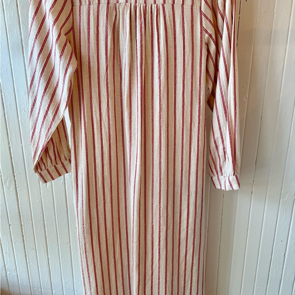 M.A.B.E. Myra Striped Kaftan in Red and Cream - Picture 4 of 5